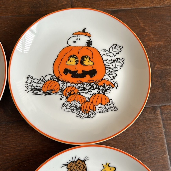 Peanuts Snoopy Halloween Appetizer/dessert Ceramic Plates New Set Of 4 - Picture 4 of 6